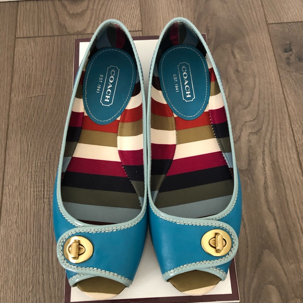 Authentic Vintage COACH Nicola Flats
